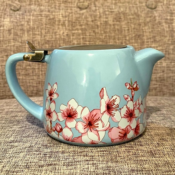 Alfred Other - ALFRED Blue and Pink floral Ceramic/Stainless Steel Teapot - Never used!